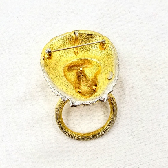 KENNETH LANE Pin Pendant Lion Head Door Knocker - Picture 6 of 7